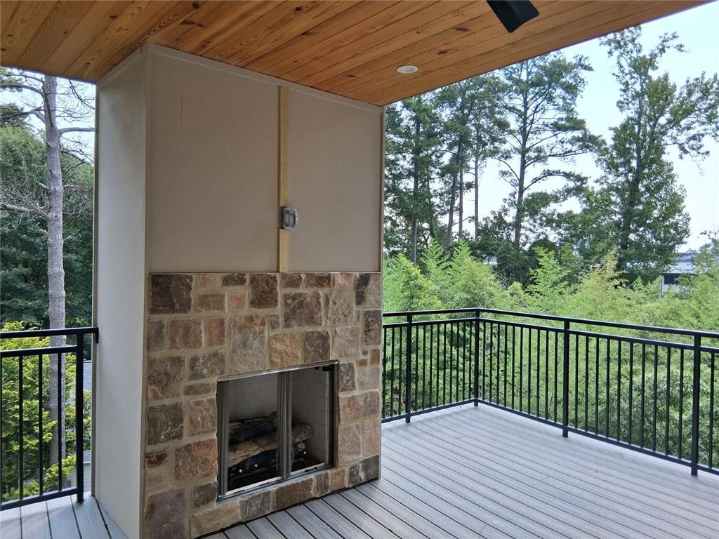 3525 Kingsboro Road Northeast Atlanta, GA 30319 - Photo 13 of 16 Gallery Image 13