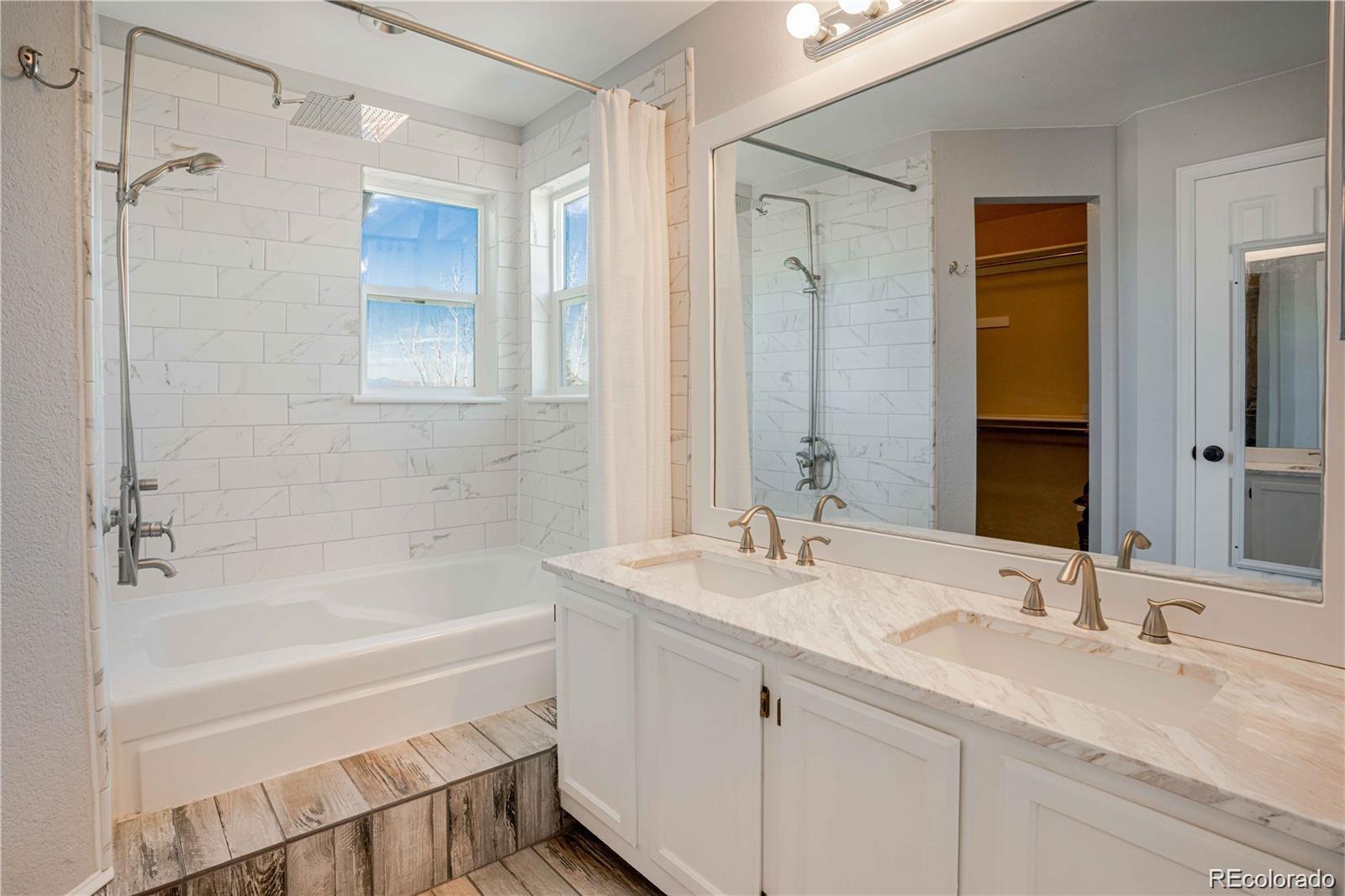 807 Poppywood Place Highlands Ranch, CO 80126 - Photo 15 of 33