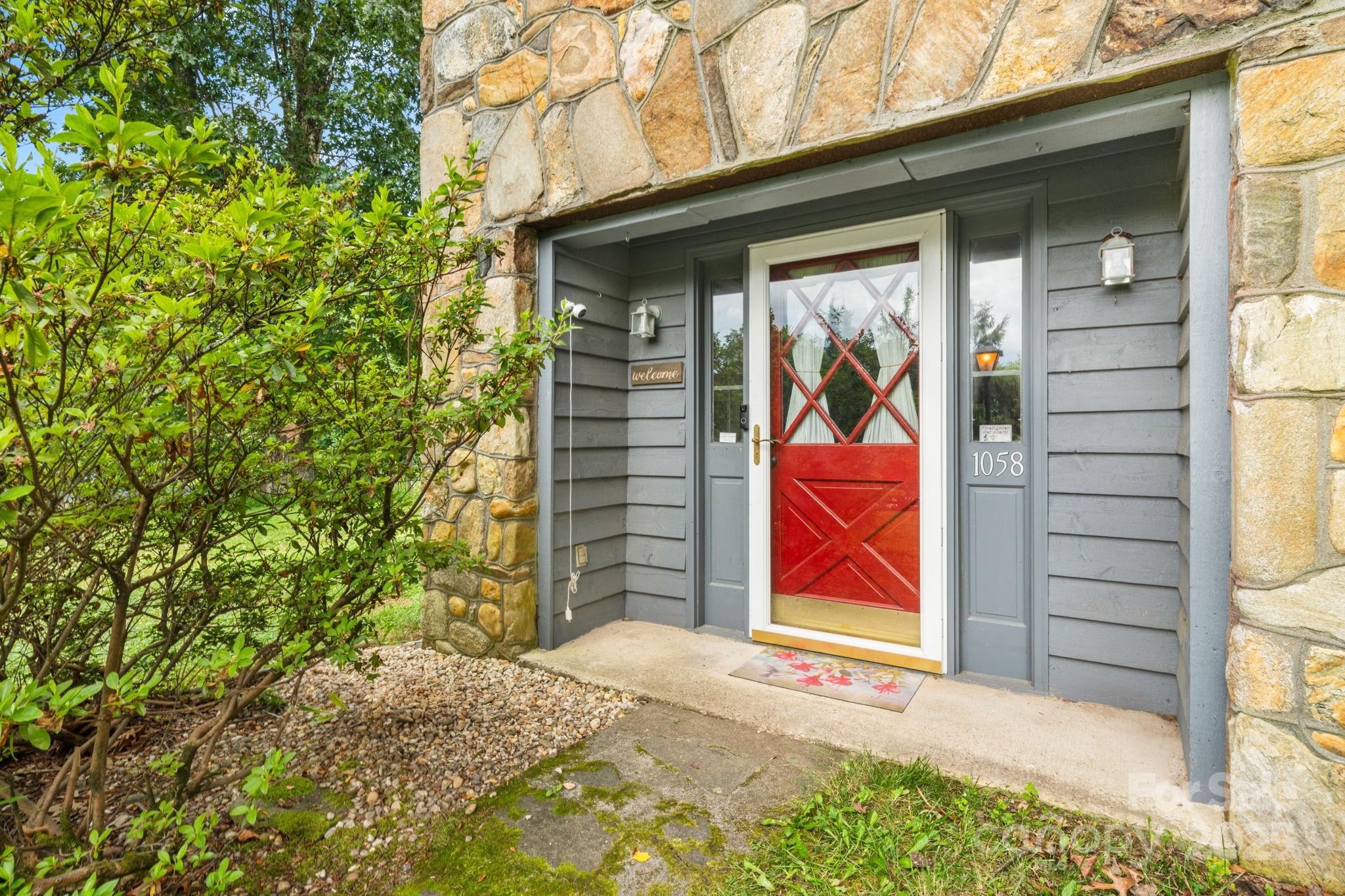 1058 Howard Gap Loop Road Flat Rock, NC 28731 - Photo 2 of 33 Gallery Image 2