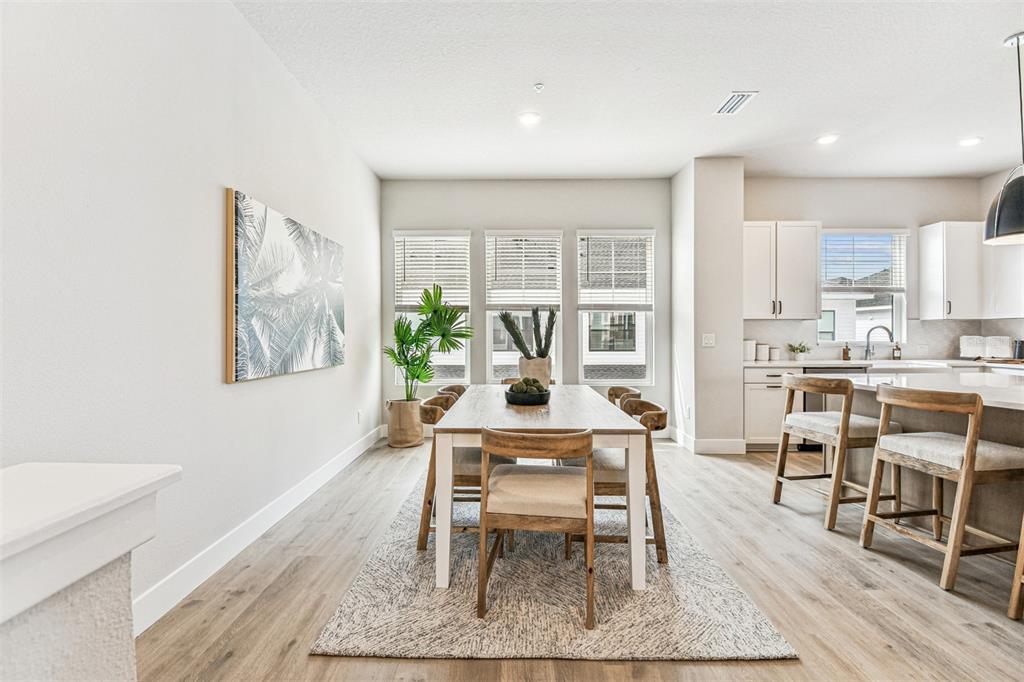 7236 Sutton Lane Sarasota, FL 34240 - Photo 15 of 46