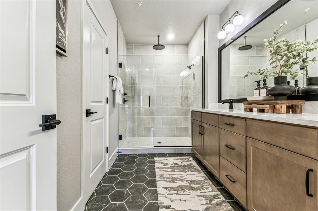 7236 Sutton Lane Sarasota, FL 34240 - Photo 26 of 46