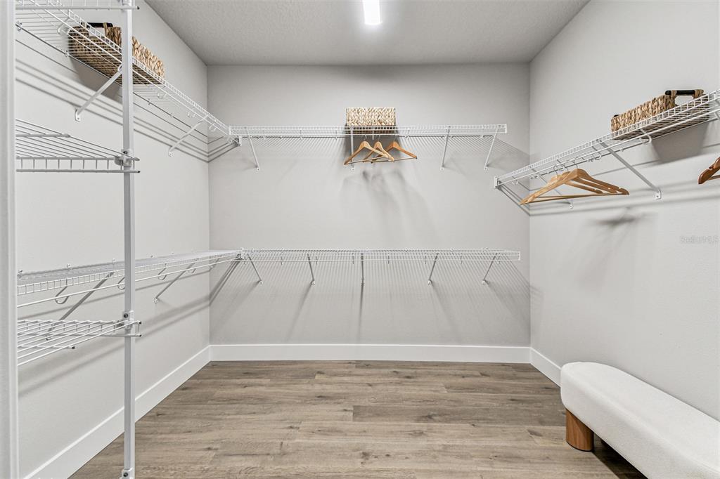 7236 Sutton Lane Sarasota, FL 34240 - Photo 29 of 46