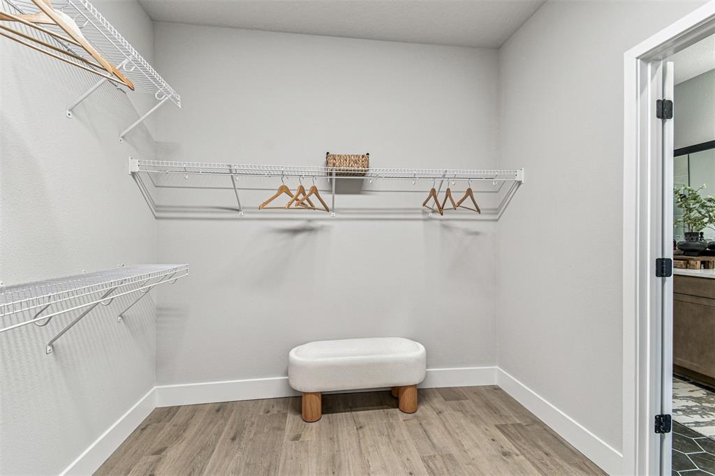 7236 Sutton Lane Sarasota, FL 34240 - Photo 30 of 46