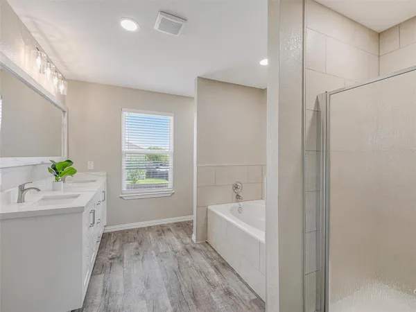 $350,000 | 316 Spurlock Drive, Krum, TX 76249