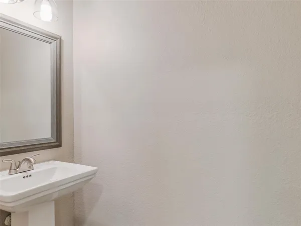 $350,000 | 316 Spurlock Drive, Krum, TX 76249