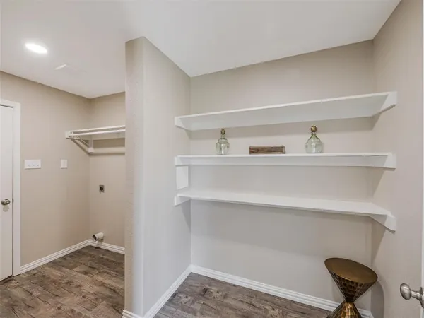 $350,000 | 316 Spurlock Drive, Krum, TX 76249