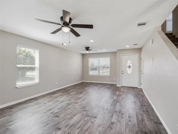 $350,000 | 316 Spurlock Drive, Krum, TX 76249