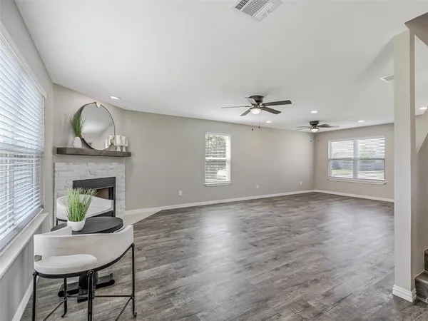 $350,000 | 316 Spurlock Drive, Krum, TX 76249