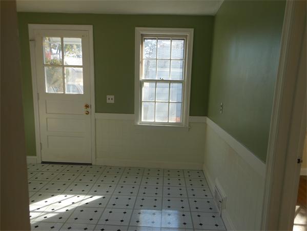 231 Tiffany Street Springfield, MA 01108 - Photo 5 of 12