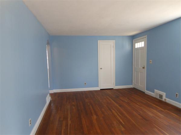 231 Tiffany Street Springfield, MA 01108 - Photo 9 of 12