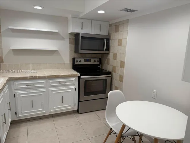 $2,150 | 801 Three Islands Boulevard, Unit 403, Hallandale Beach, FL 33009