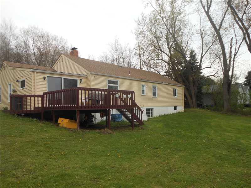 694 Glen Eden Road Rochester, PA 15074 - Photo 15 of 19 Patio/Deck.