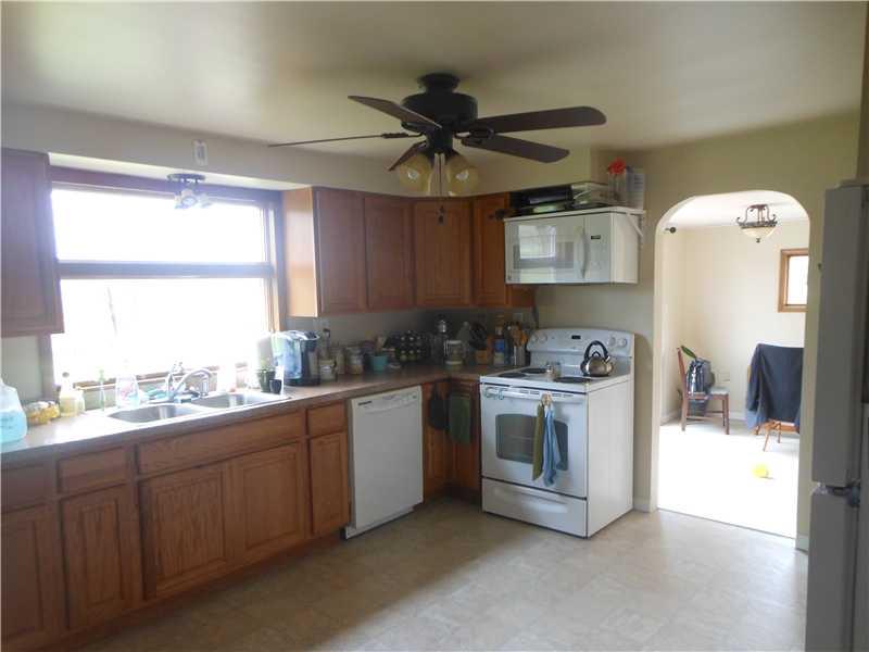 694 Glen Eden Road Rochester, PA 15074 - Photo 4 of 19 Kitchen.