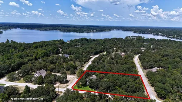 $589,000 | 3699 Sabine Drive, Athens, TX 75752