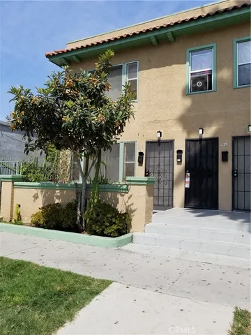 $1,295,000 | 433 West 9th Street, Long Beach, CA 90813
