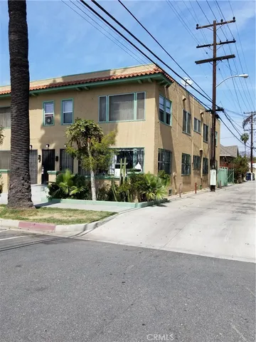 $1,295,000 | 433 West 9th Street, Long Beach, CA 90813