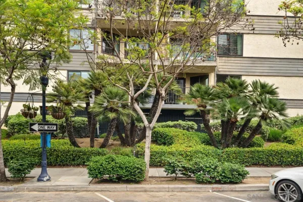 $699,000 | 1650 Eighth Avenue, Unit 104, San Diego, CA 92101