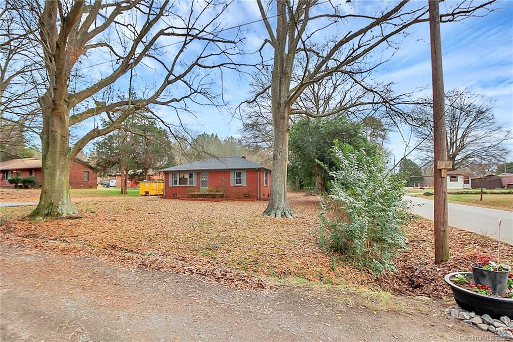 200 Staton Road Gastonia, NC 28056 - Photo 5 of 36 Gallery Image 5