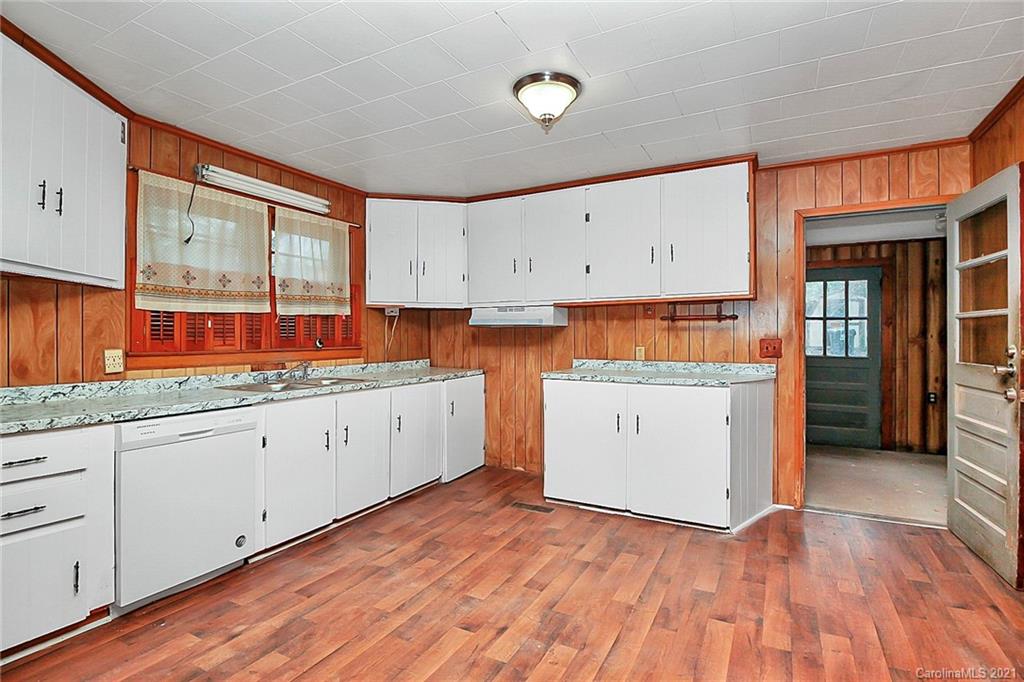 200 Staton Road Gastonia, NC 28056 - Photo 6 of 36 Gallery Image 6