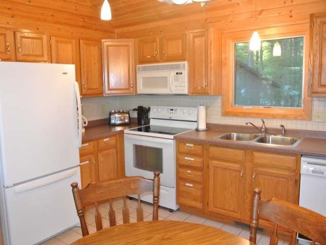10595 Cedar Falls Road Hazelhurst, WI 54531 - Photo 5 of 20 Gallery Image 5
