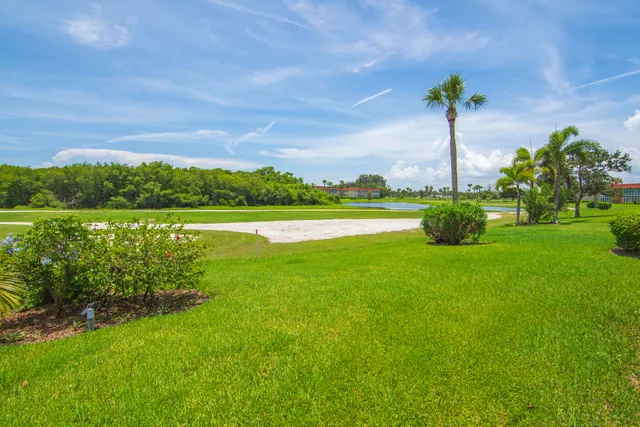 a view of a tennis court