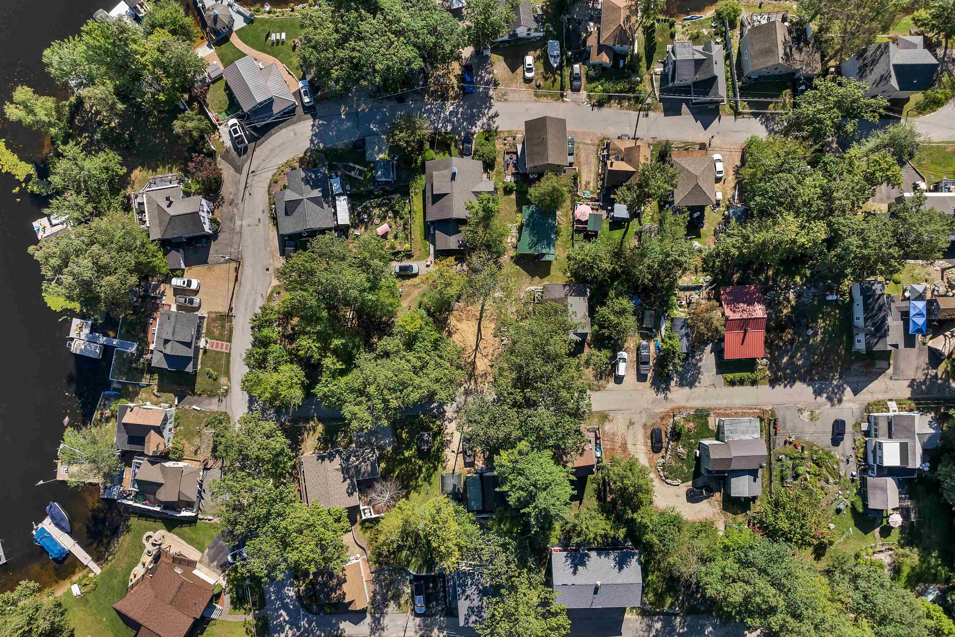 4 Milford Street Amherst, NH 03031 - Photo 11 of 23