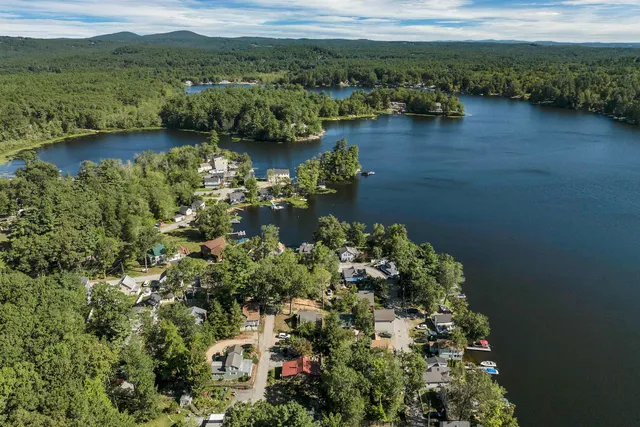 $204,900 | 4 Milford Street, Amherst, NH 03031