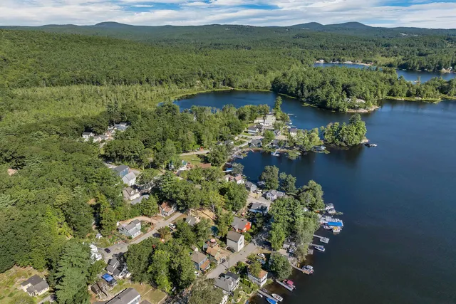 $204,900 | 4 Milford Street, Amherst, NH 03031