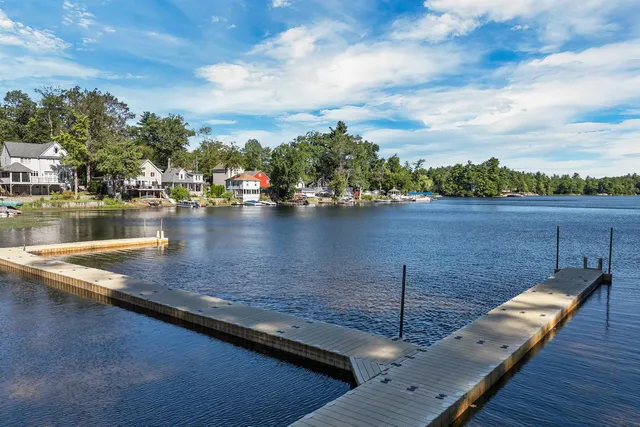 $204,900 | 4 Milford Street, Amherst, NH 03031