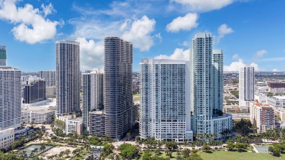 1800 North Bayshore Drive, Unit 614 Miami, FL 33132 - Photo 26 of 29 a view of a city with tall buildings