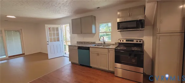 $2,500 | 315 St Mark Street, Petersburg, VA 23803