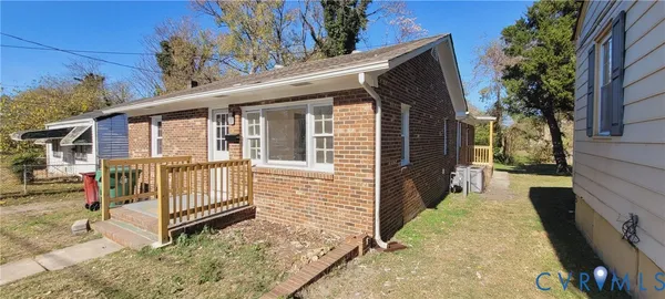 $2,500 | 315 St Mark Street, Petersburg, VA 23803