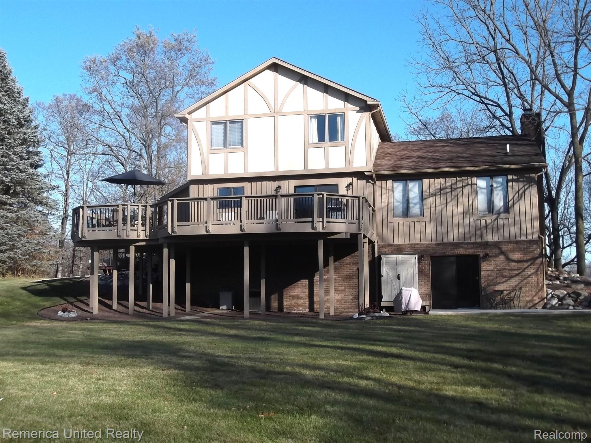 9551 Currie Road Northville, MI 48167 - Photo 4 of 24 Gallery Image 4