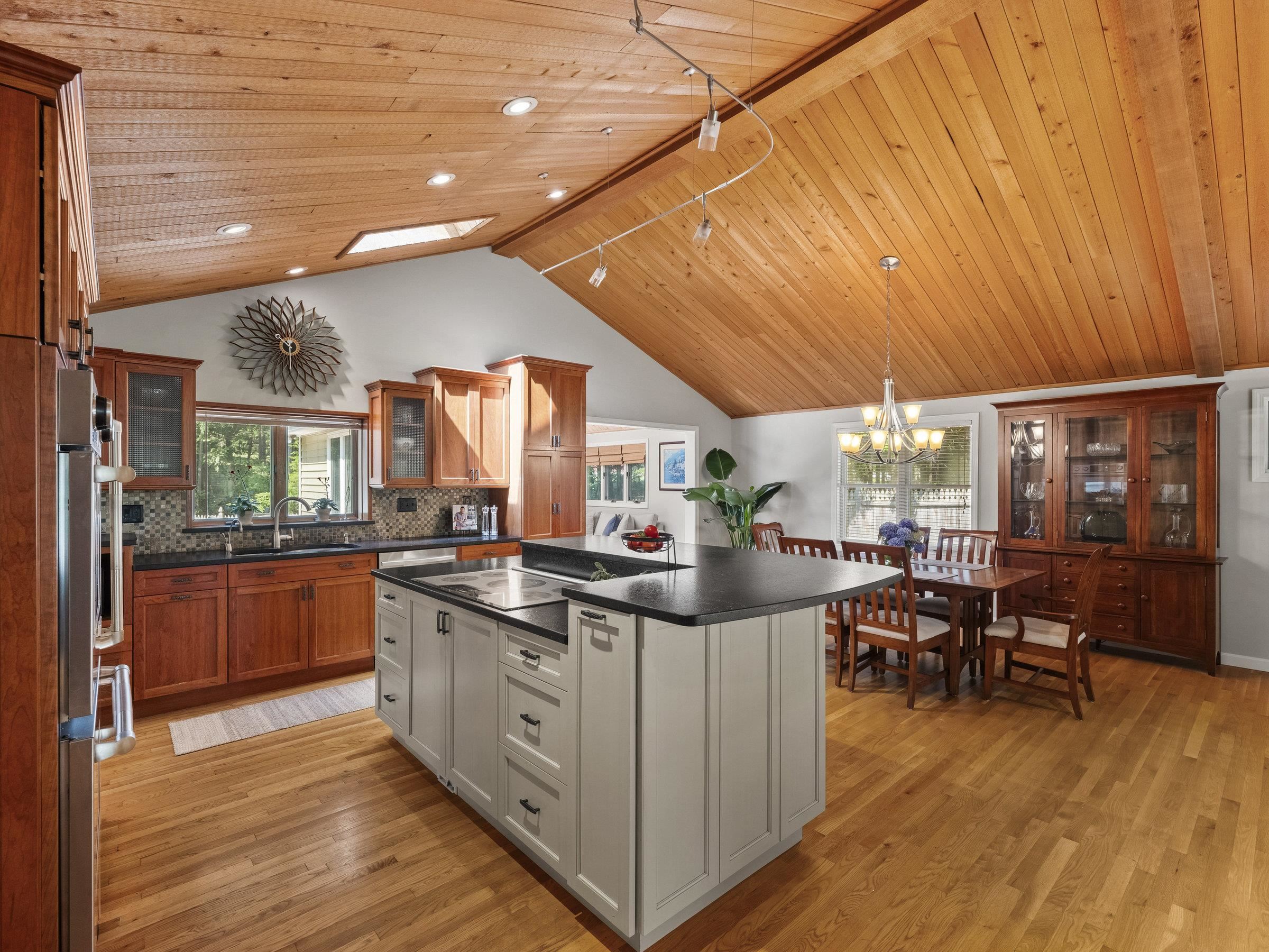 68 Birkdale Road Bedford, NH 03110 - Photo 15 of 33 Gallery Image 15