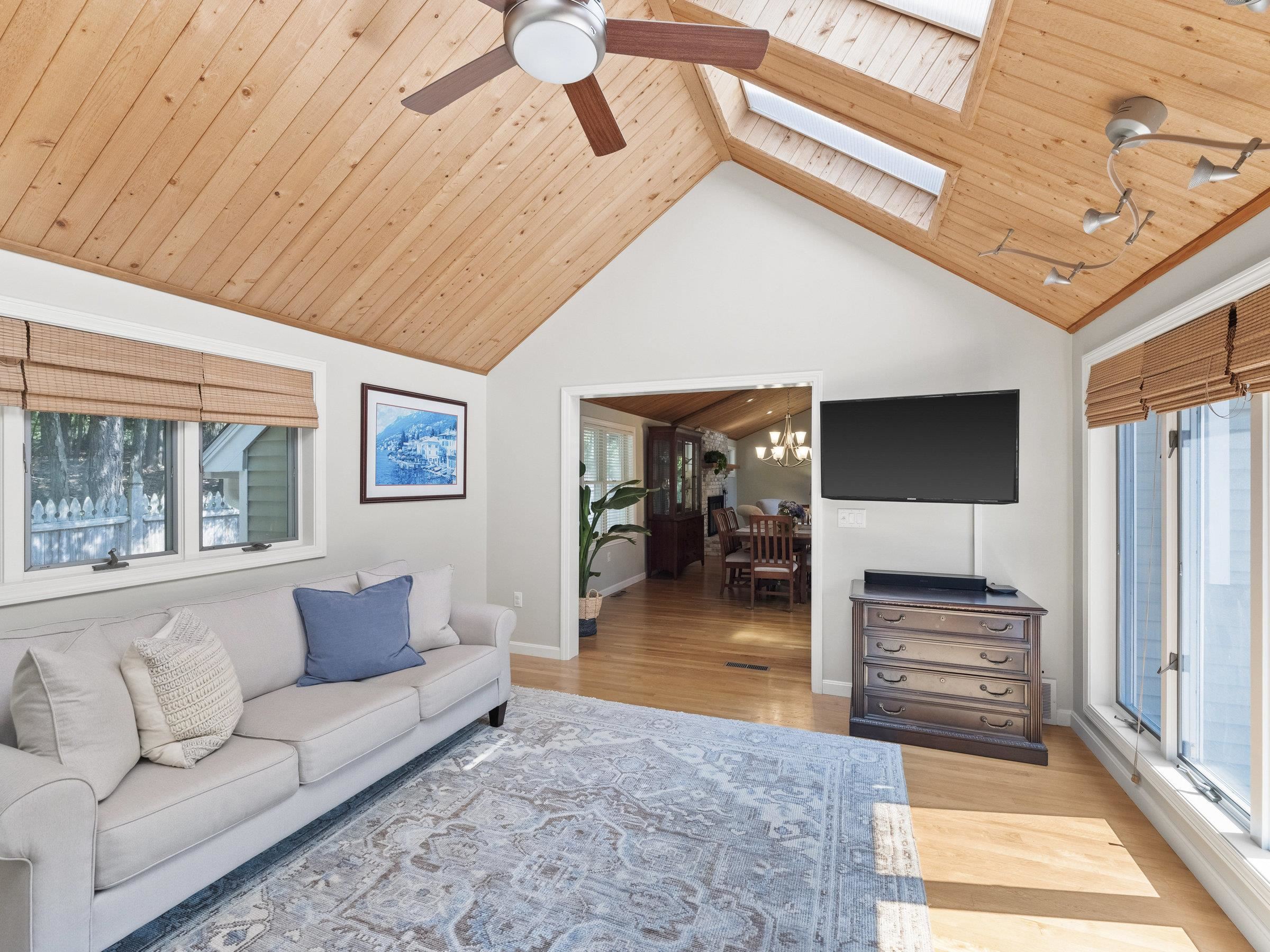 68 Birkdale Road Bedford, NH 03110 - Photo 22 of 33 Gallery Image 22