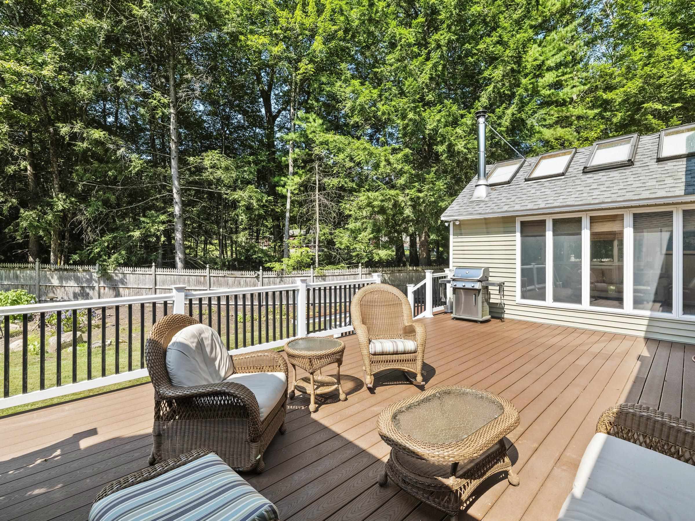 68 Birkdale Road Bedford, NH 03110 - Photo 9 of 33 Gallery Image 9