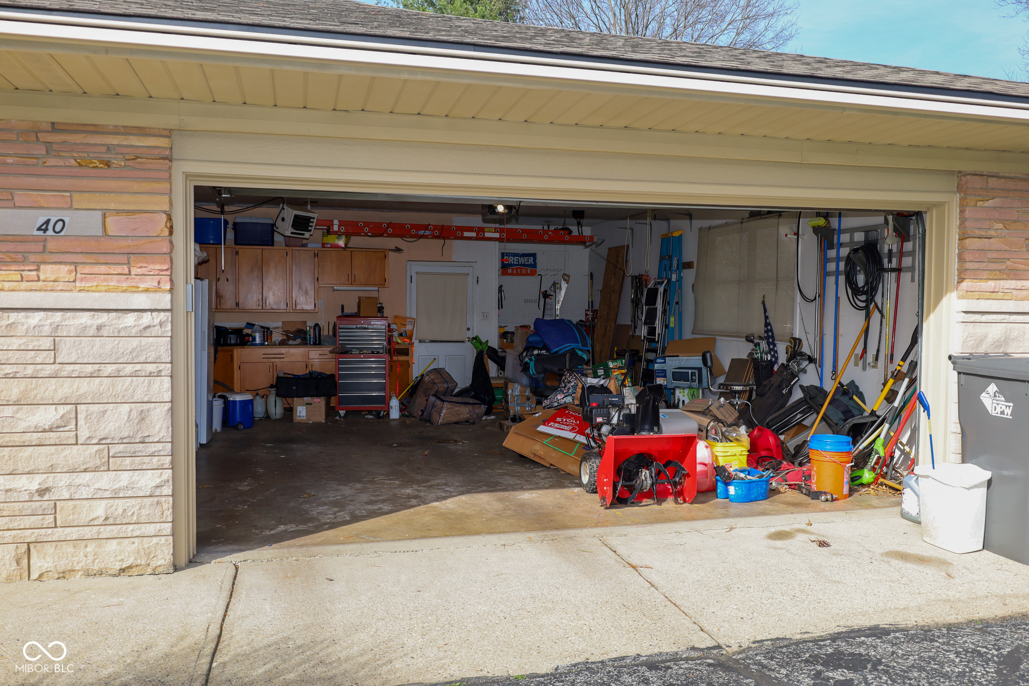 40 West Banta Road Indianapolis, IN 46217 - Photo 29 of 34 Gallery Image 29