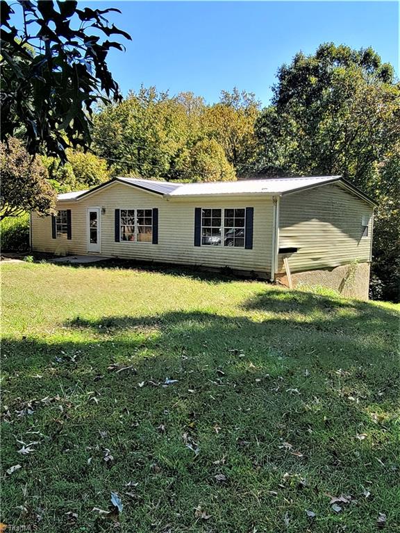 605 Tall Tree Road Clemmons, NC 27012 - Photo 1 of 21 front