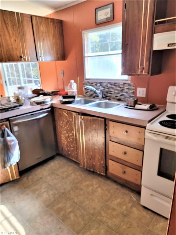 605 Tall Tree Road Clemmons, NC 27012 - Photo 3 of 21 kitchen