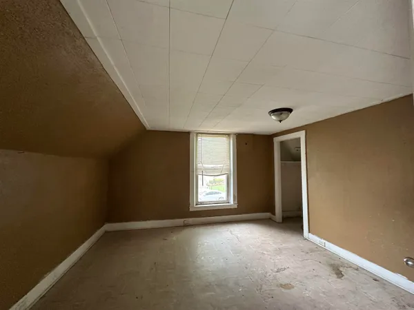 $29,000 | 131 3rd Street, Savanna, IL 61074