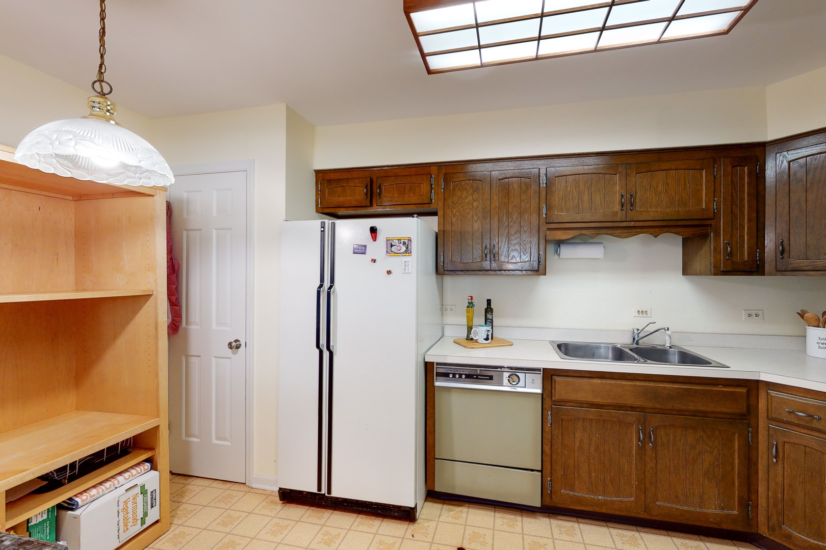 601 Ridge Road, Unit 201 Wilmette, IL 60091 - Photo 15 of 22