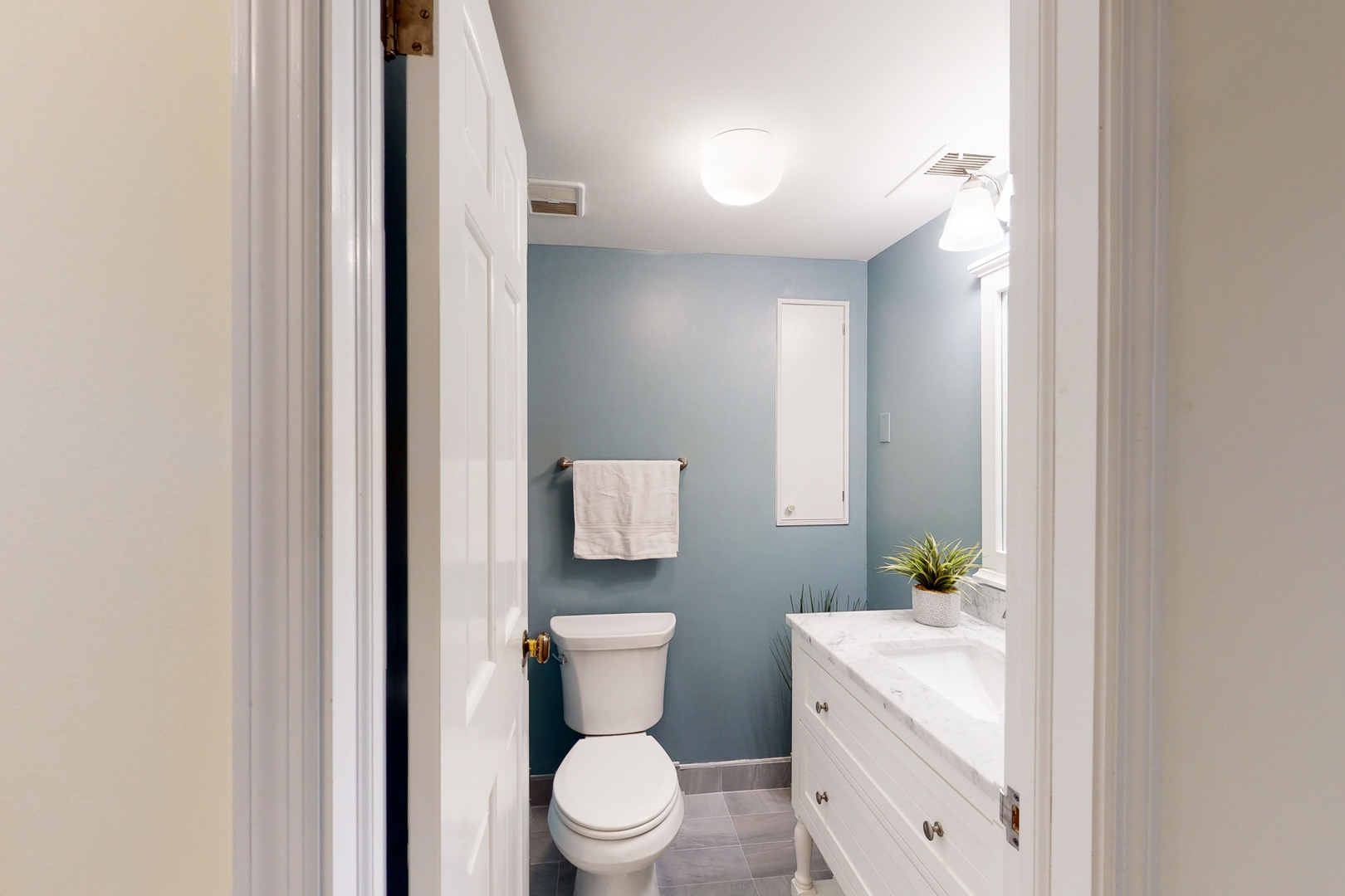601 Ridge Road, Unit 201 Wilmette, IL 60091 - Photo 18 of 22