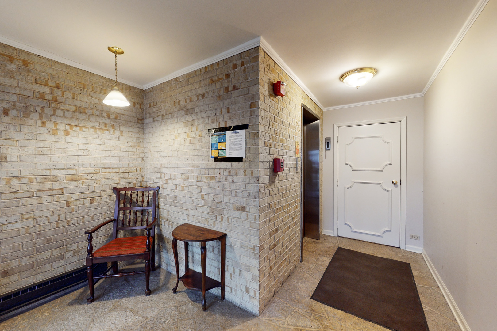 601 Ridge Road, Unit 201 Wilmette, IL 60091 - Photo 4 of 22