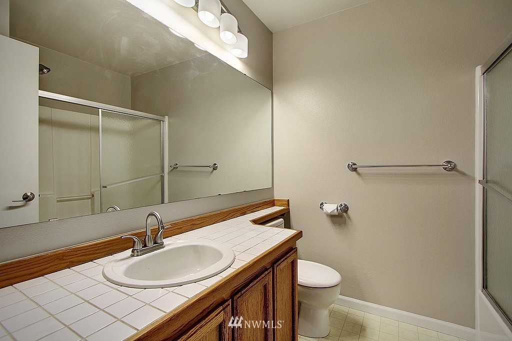 2409 211th Street Southeast Bothell, WA 98021 - Photo 14 of 20