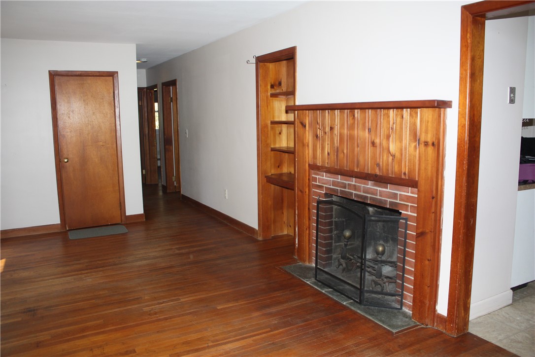 Living room with fireplace