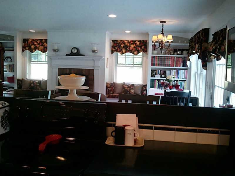 144 Station Road Lincoln, ME 04457 - Photo 20 of 35 Kitchen. With bar, showing some of...