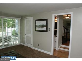 562 Tarrington Road Cherry Hill, NJ 08034 - Photo 8 of 12 Gallery Image 8