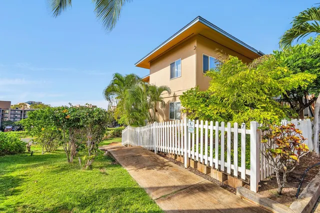 $680,000 | 45 Stephen Lane, Unit 814, Lahaina, HI 96761