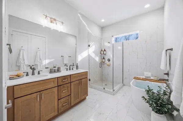 $2,400 | 6108 De Campo Street, Houston, TX 77091