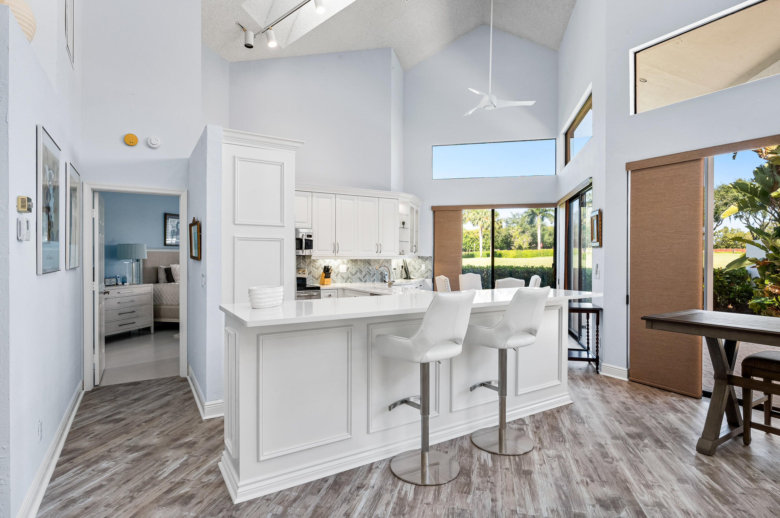 17123 Ryton Lane Boca Raton, FL 33496 - Photo 4 of 20 photo-30